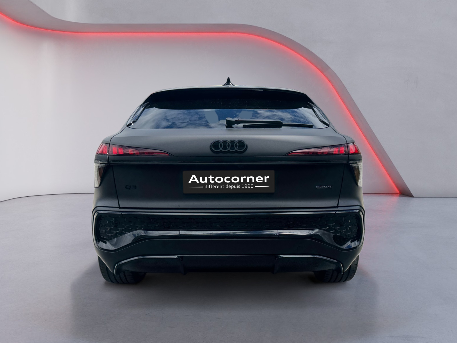AUDI Q3 Sportback TFSI quattro 195 kW S tronic-showroom-element-3