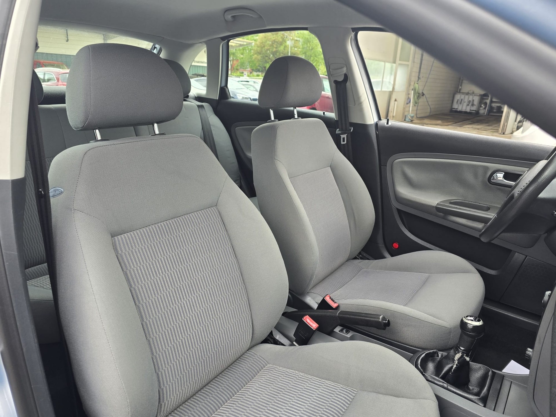 SEAT Ibiza 1.4 16V Signo-image-11