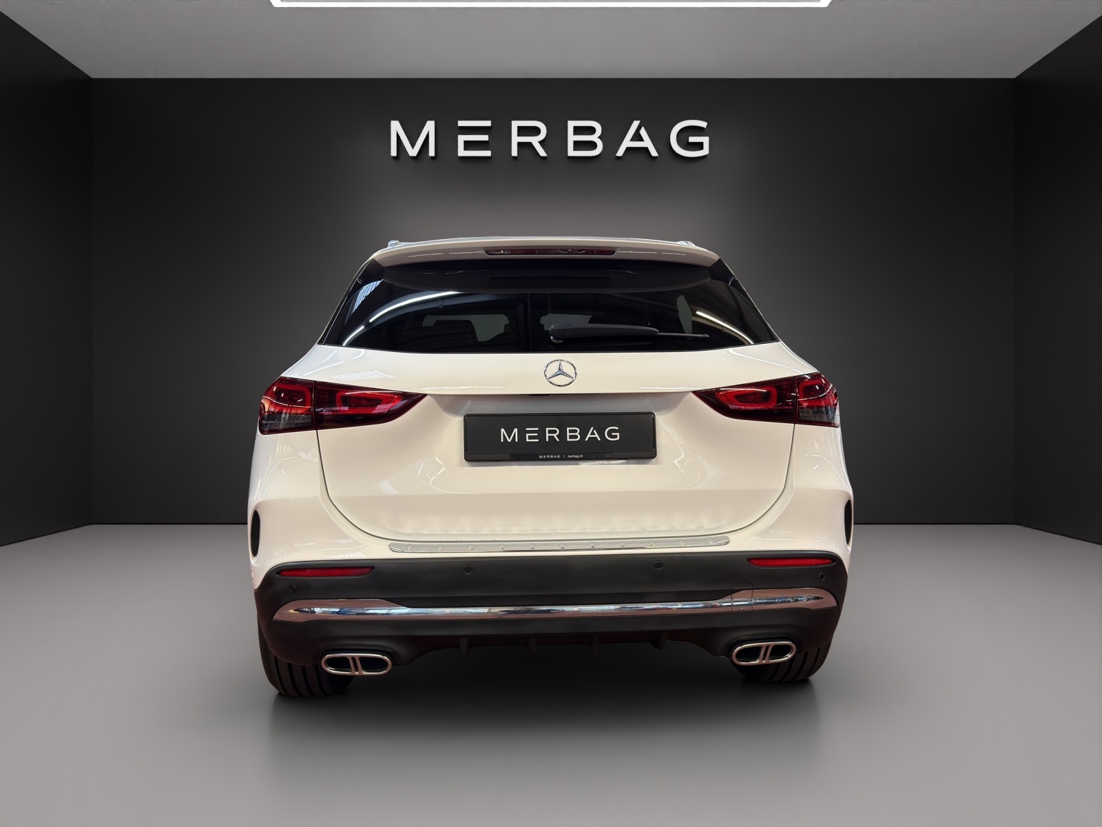 MERCEDES-BENZ GLA 200 AMG Line-image-13