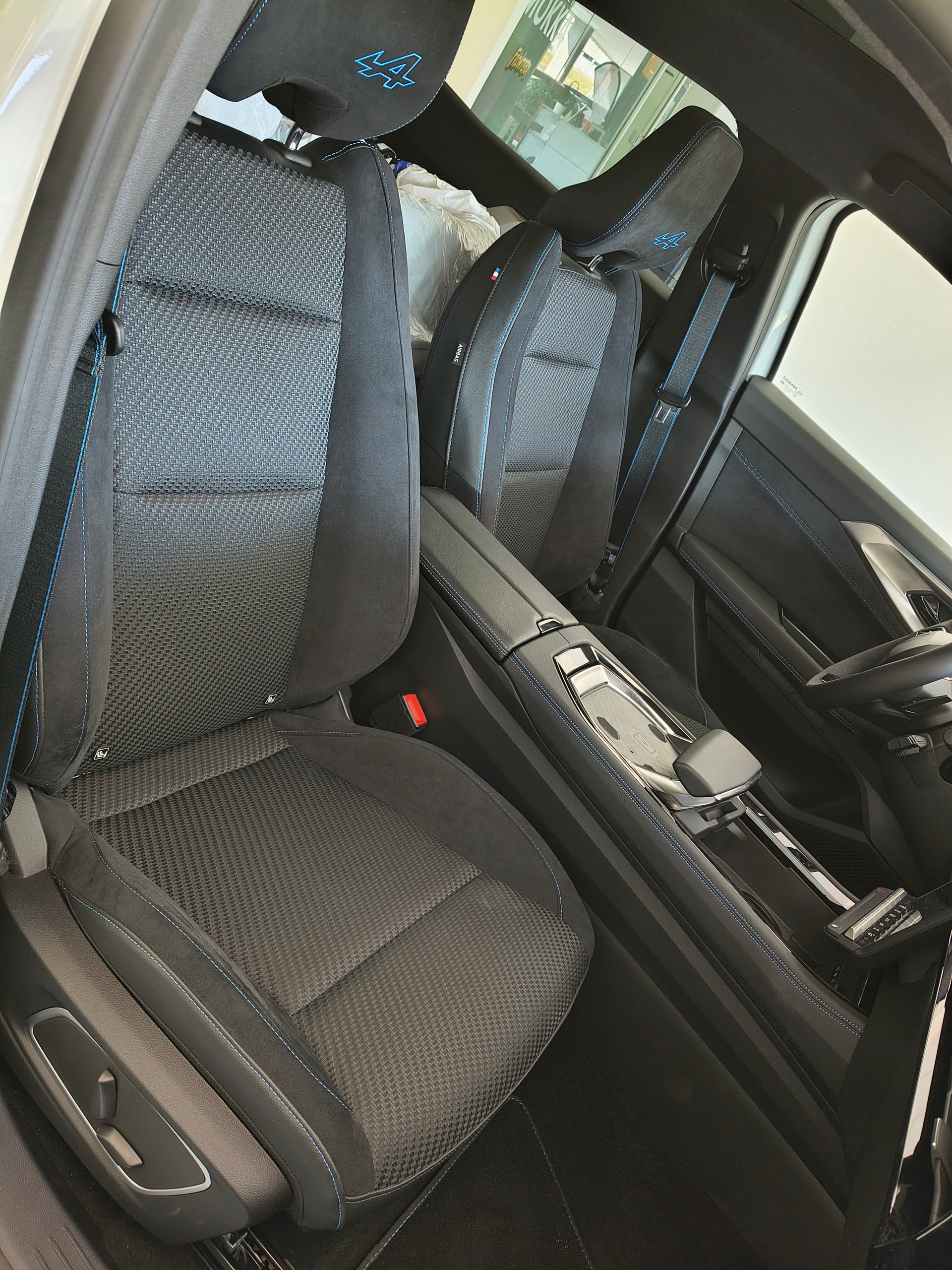 RENAULT Espace 1.2 E-Tech 200 Esprit Alpine 7-Sitze-image-3