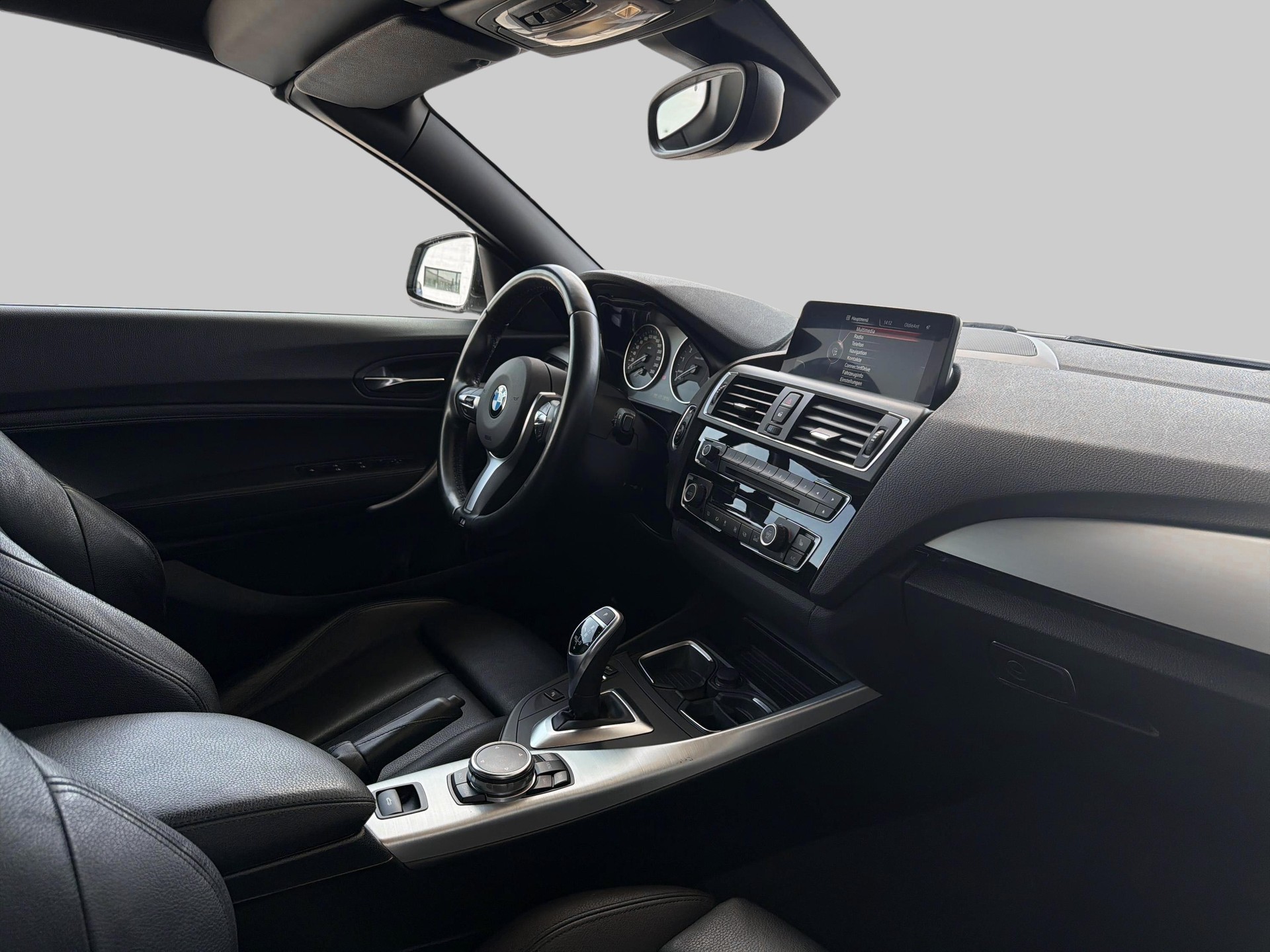 BMW M235i xDrive Cabrio-image-20
