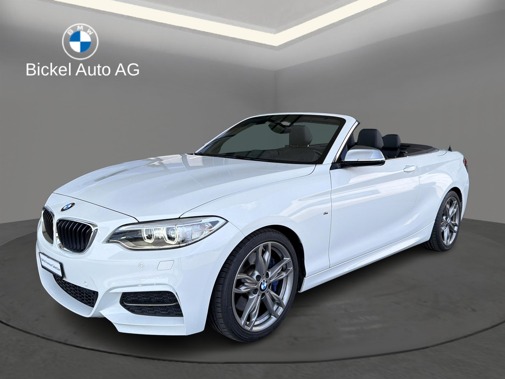 BMW M235i xDrive Cabrio-image-0