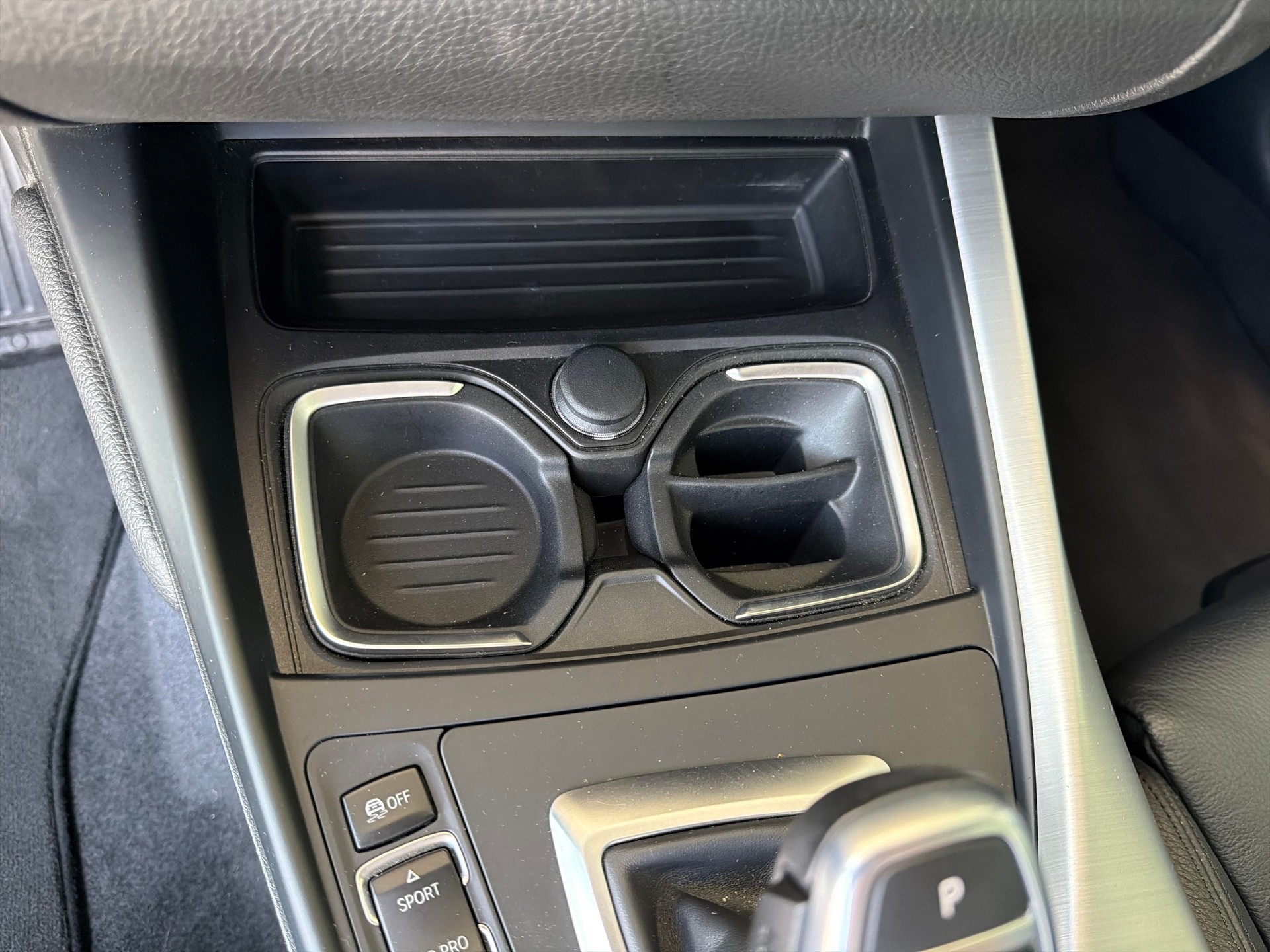 BMW M235i xDrive Cabrio-image-10