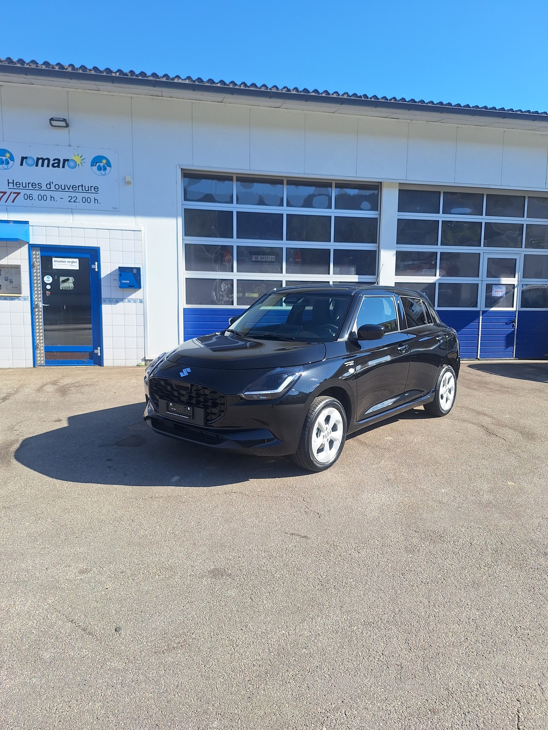 SUZUKI Swift 1.2 Compact+ Hybrid 4x4-image-0