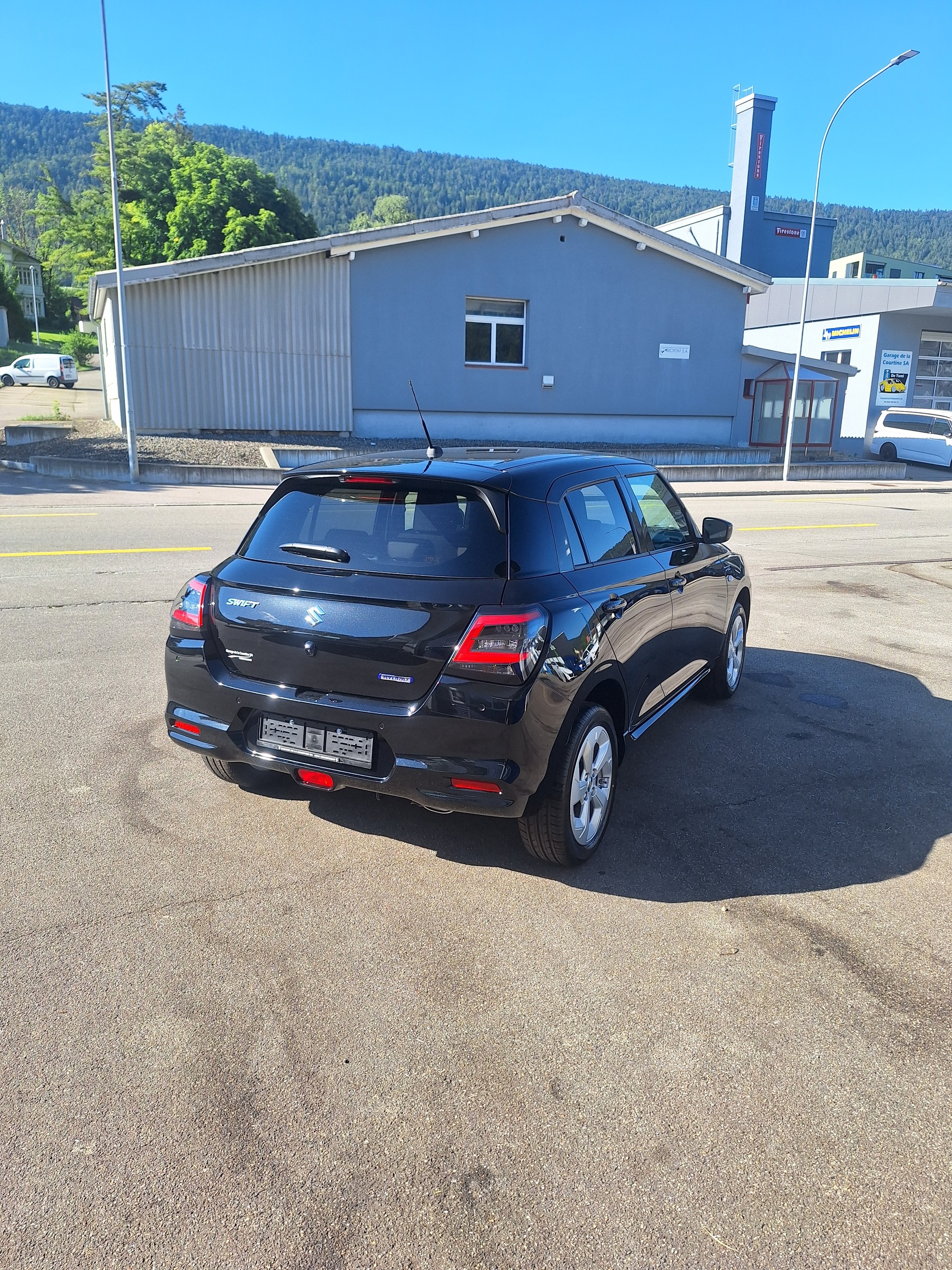 SUZUKI Swift 1.2 Compact+ Hybrid 4x4-image-2