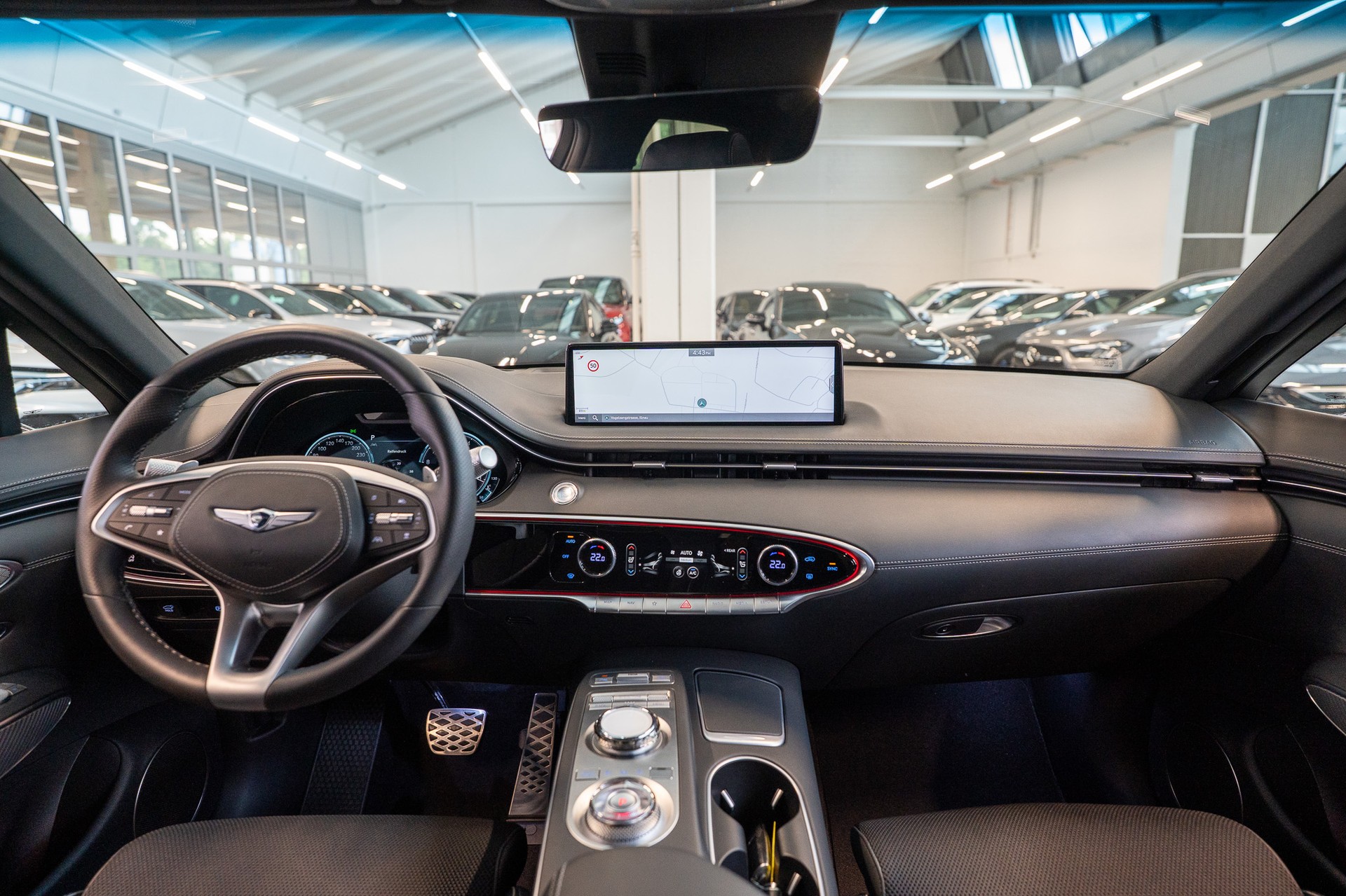 GENESIS GV70 2.5T Sport / Panorama-Glasdach / Massagesitz / 360°Kamera-image-17