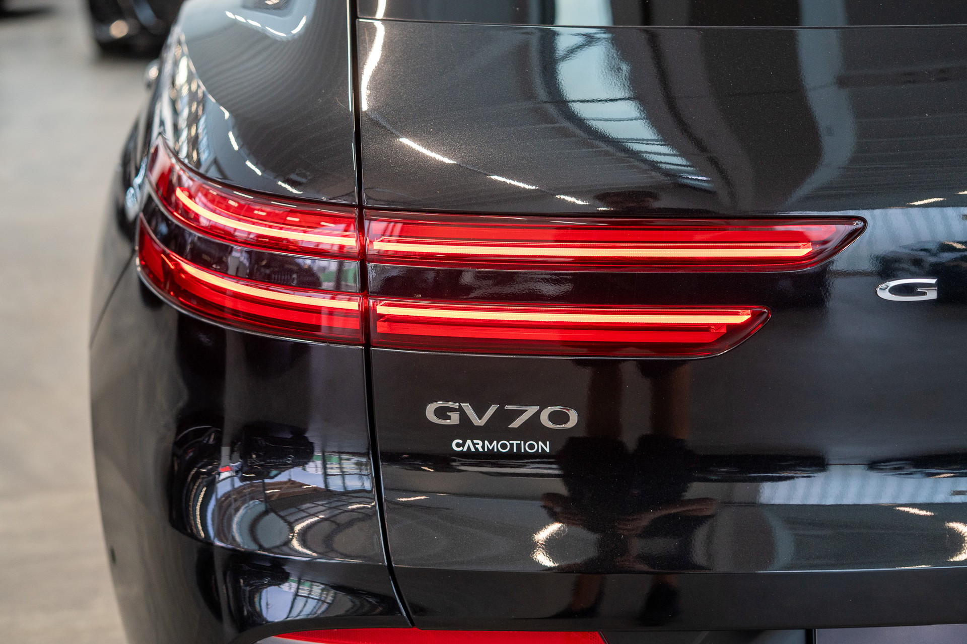 GENESIS GV70 2.5T Sport / Panorama-Glasdach / Massagesitz / 360°Kamera-image-5