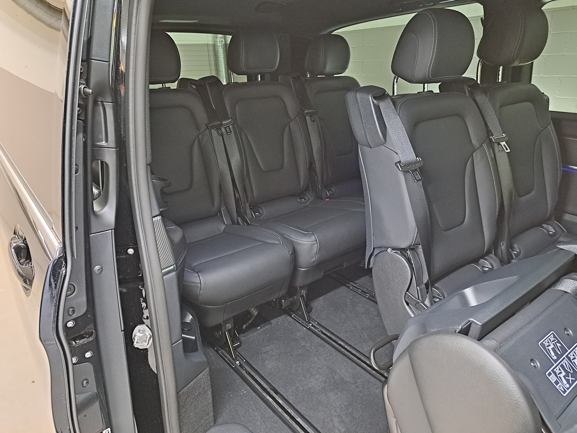 MERCEDES-BENZ V 300 d 4MATIC AVANTGARDE 3430mm E-image-13