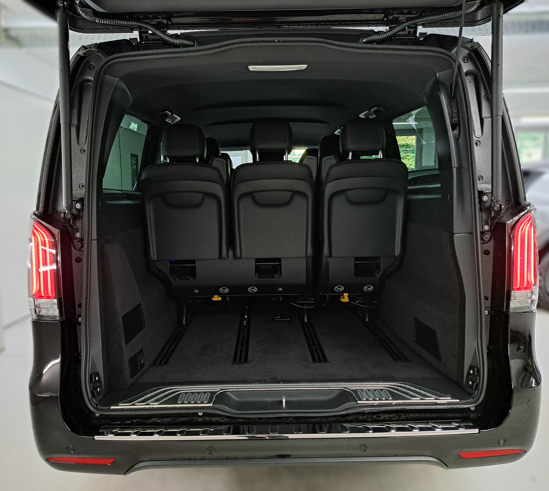 MERCEDES-BENZ V 300 d 4MATIC AVANTGARDE 3430mm E-image-5