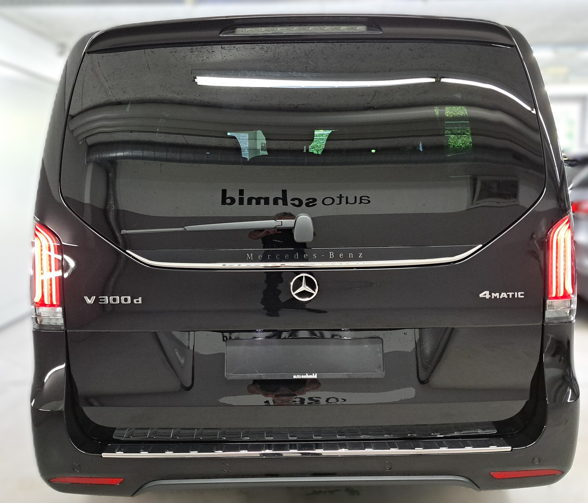 MERCEDES-BENZ V 300 d 4MATIC AVANTGARDE 3430mm E-image-4