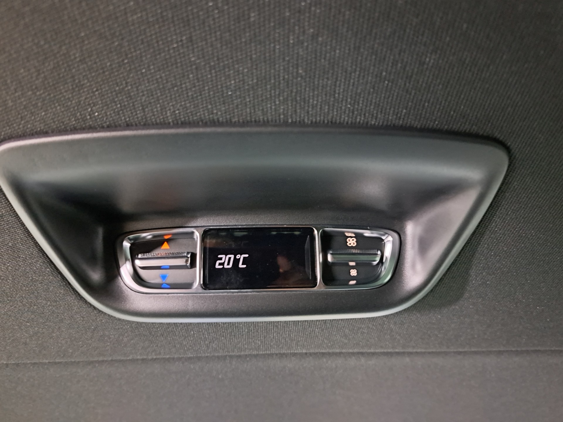 MERCEDES-BENZ V 300 d 4MATIC AVANTGARDE 3430mm E-image-11