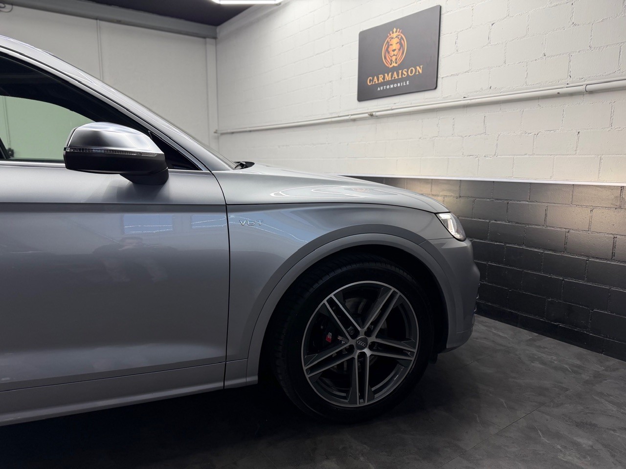 AUDI SQ5 3.0 TFSI quattro | CH-FZ | Anhängerkupplung | Dachträger | Luftfahrwerk-image-8