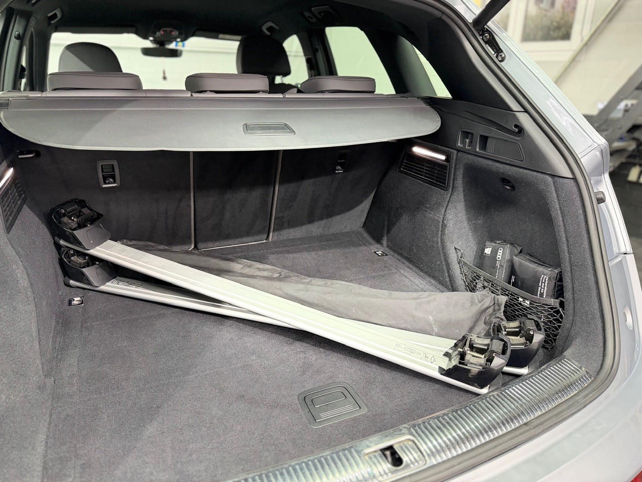 AUDI SQ5 3.0 TFSI quattro | CH-FZ | Anhängerkupplung | Dachträger | Luftfahrwerk-image-18
