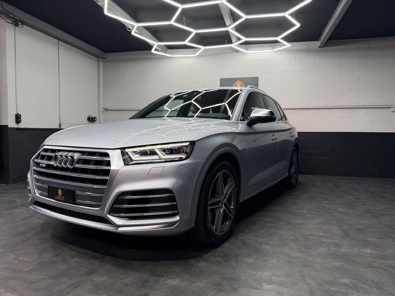 AUDI SQ5 3.0 TFSI quattro | CH-FZ | Anhängerkupplung | Dachträger | Luftfahrwerk-showroom-element-2