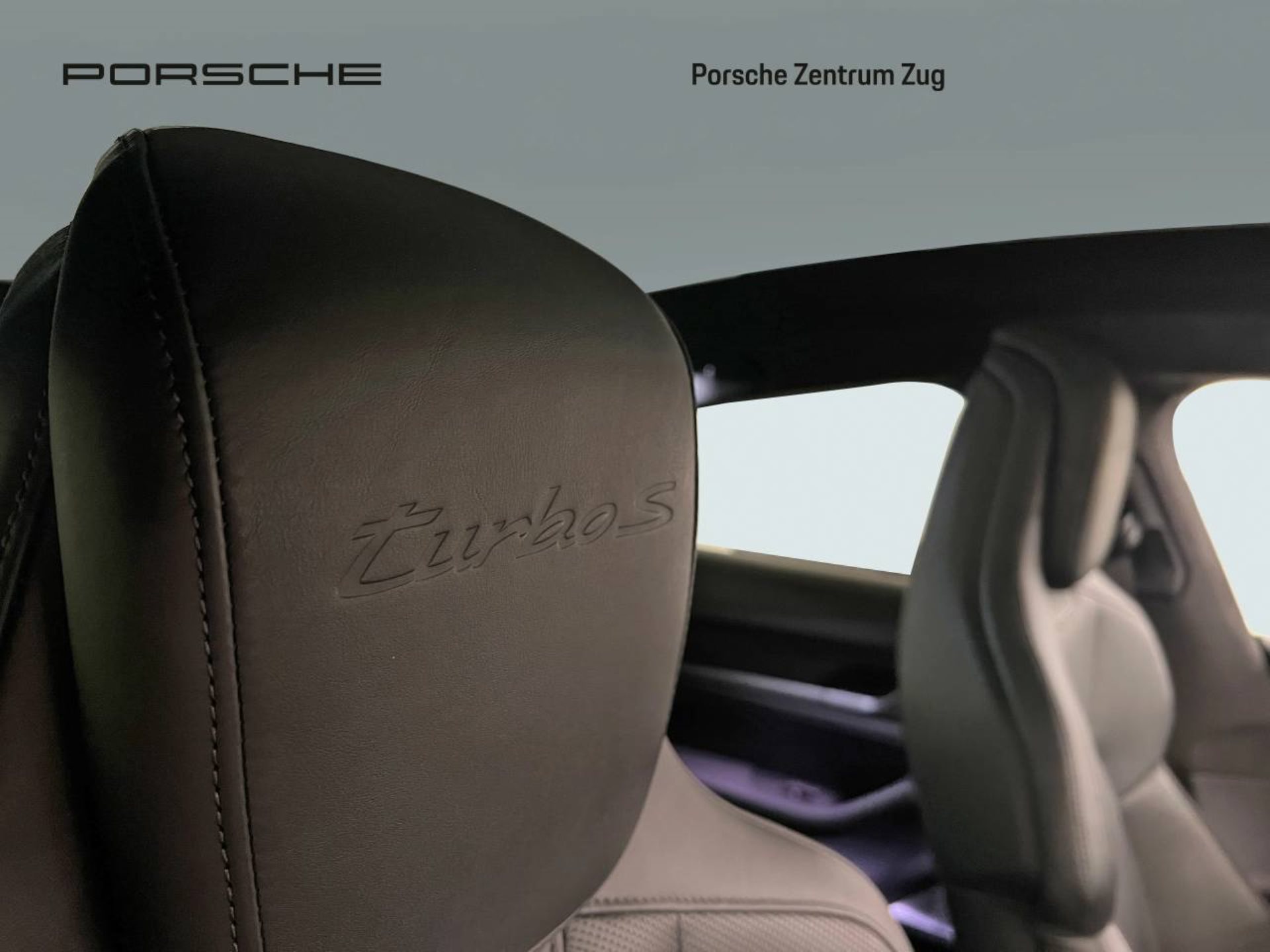 PORSCHE Taycan Turbo S-image-21