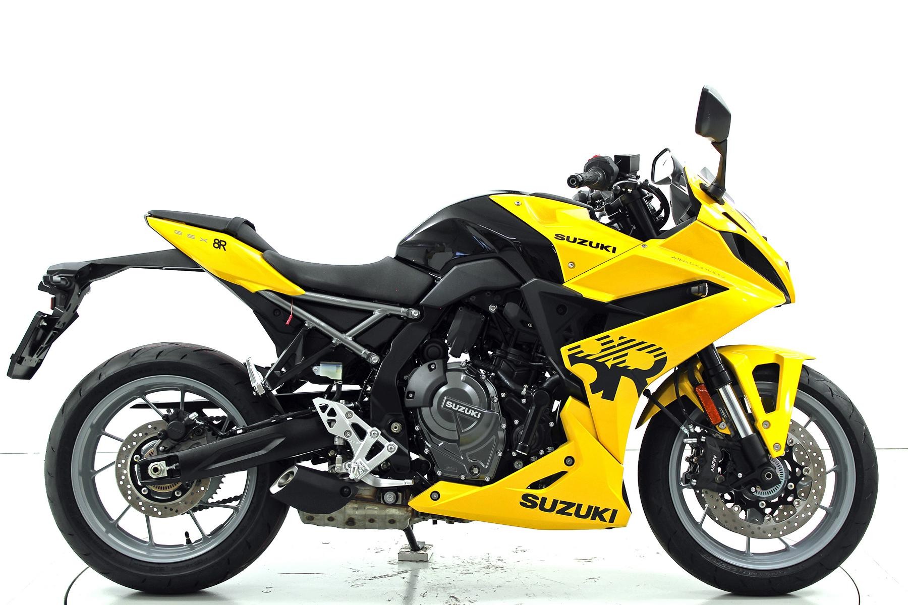 SUZUKI GSX 8 R (35kW)-showroom-element-3