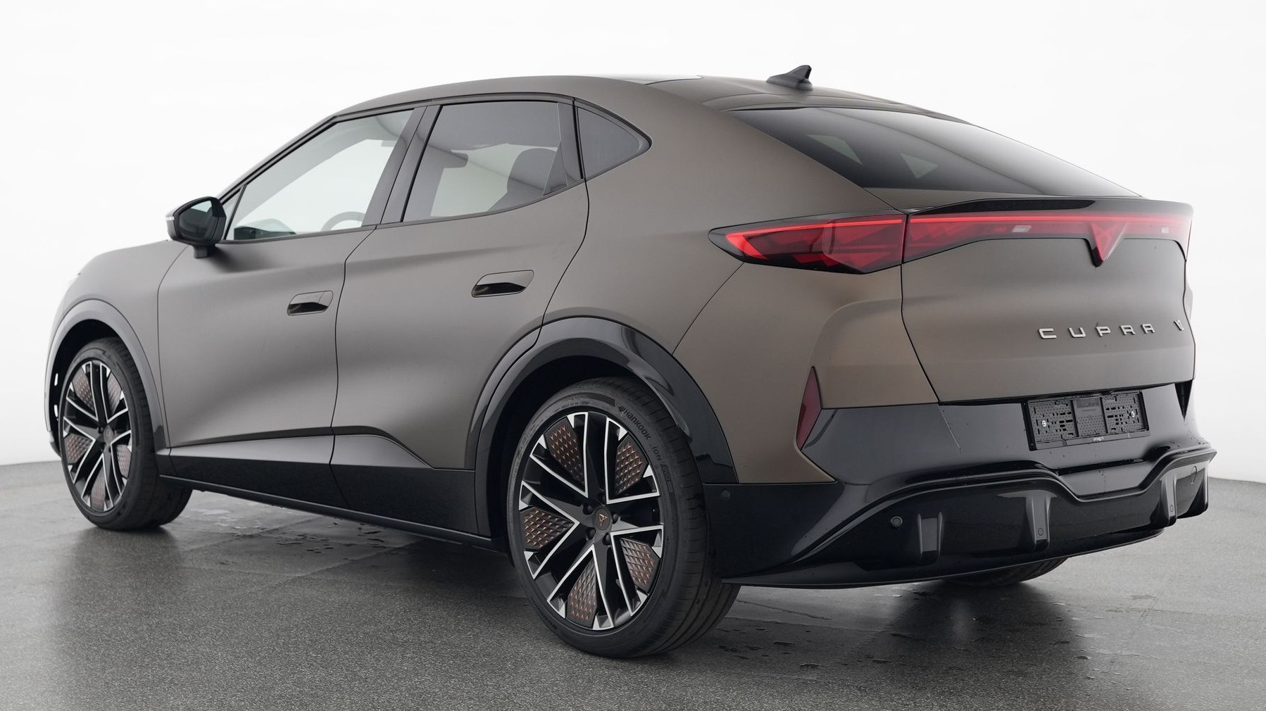 CUPRA Tavascan Type 10 77 kWh Extreme mit Ledersitzen und Anhängerkupplung-showroom-element-2