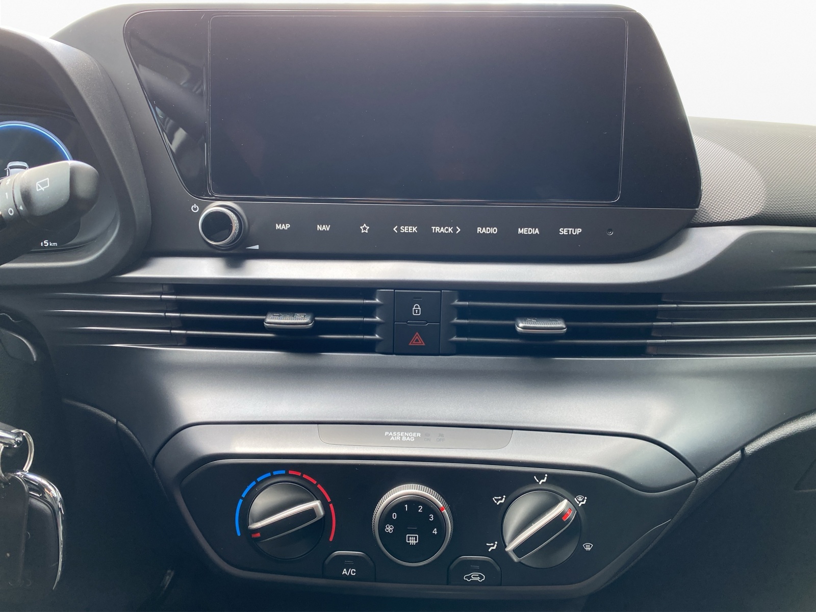 HYUNDAI i20 1.0 T-GDi Amplia-image-14