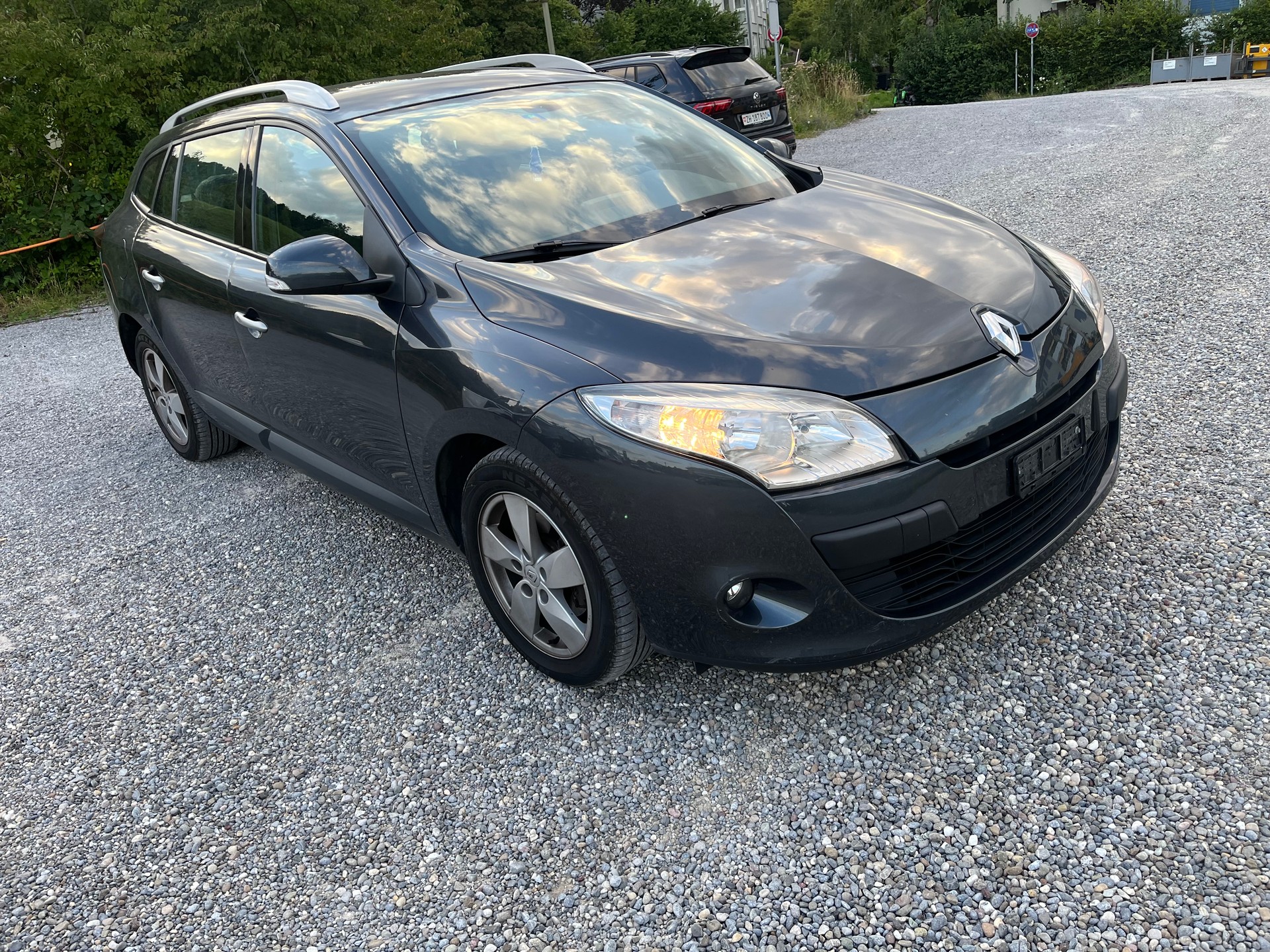 RENAULT Mégane Grandtour 2.0 16V Expression CVT-image-5