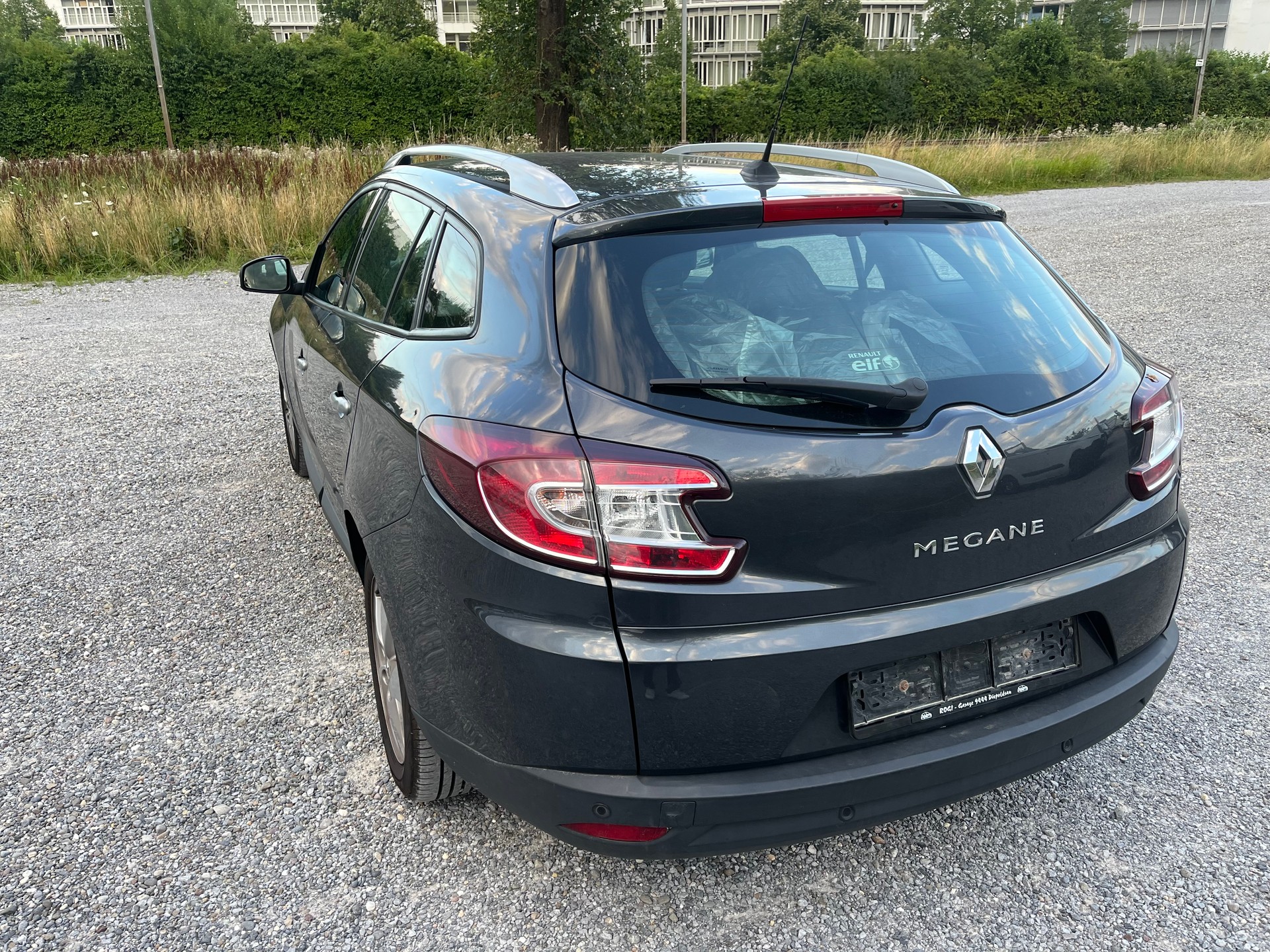 RENAULT Mégane Grandtour 2.0 16V Expression CVT-image-2