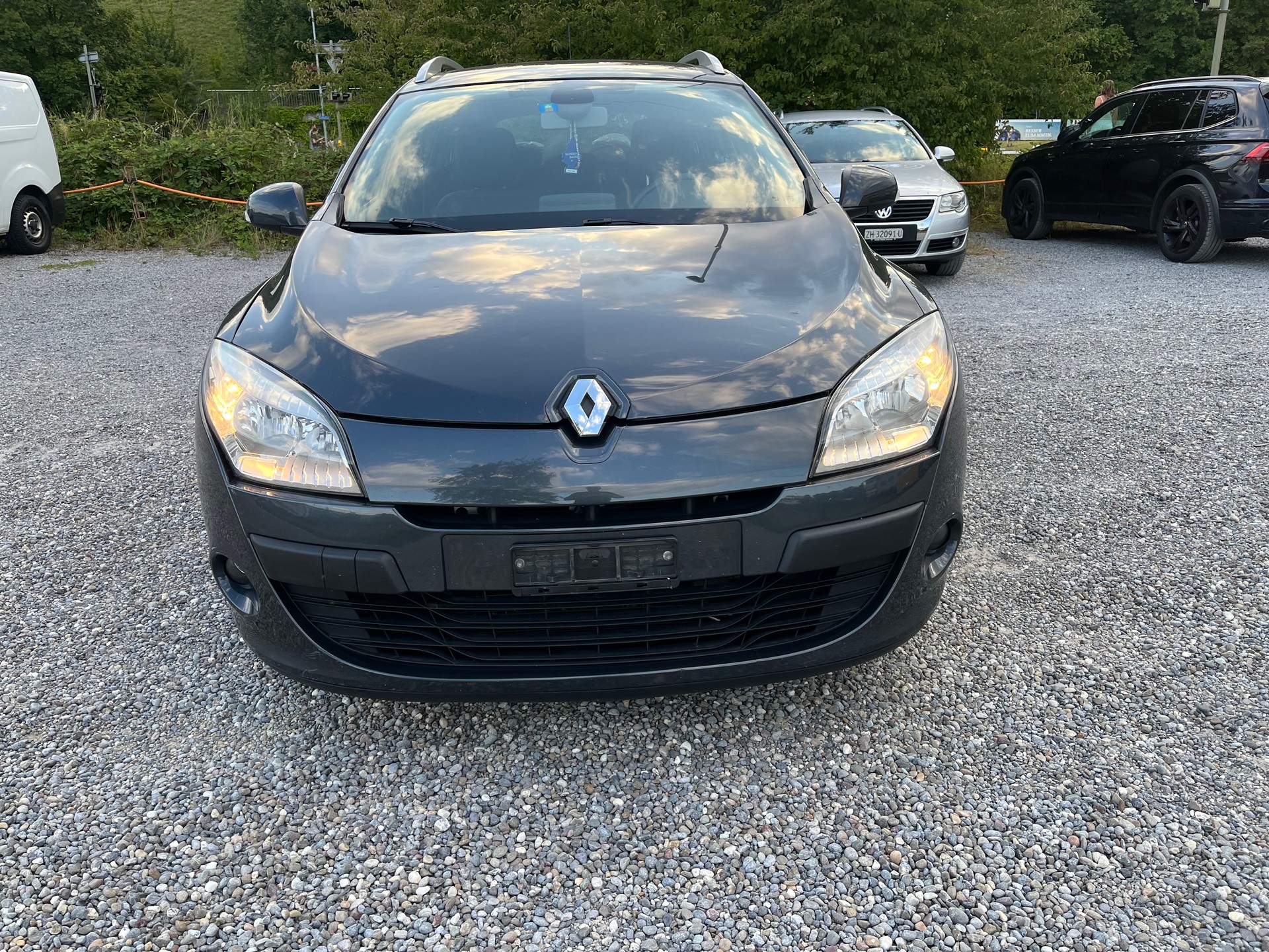 RENAULT Mégane Grandtour 2.0 16V Expression CVT-image-0