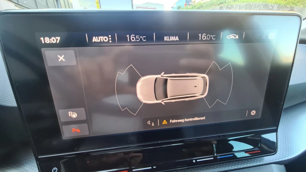 SEAT Leon ST 2.0 TDI EVO DSG Style ** Full Digital Cockpit ** Parklehnassistanz **Gr.Navi ** Parkhilfe ** Neues Modell 2022 **-image-8