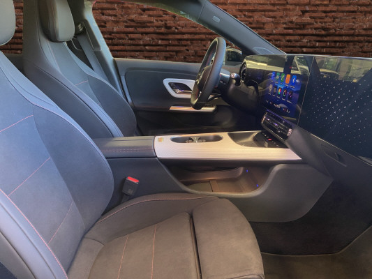 MERCEDES-BENZ CLA 350+ 85 kWh EQ-image-11