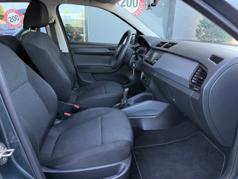 SKODA Fabia 1.0 Active-image-5