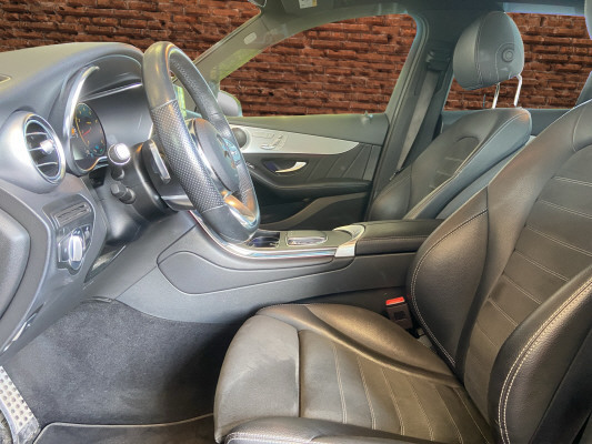 MERCEDES-BENZ GLC 200 AMG Line 4Matic-image-10
