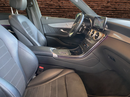MERCEDES-BENZ GLC 200 AMG Line 4Matic-image-11