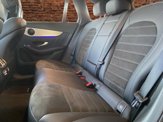 MERCEDES-BENZ GLC 200 AMG Line 4Matic-image-13