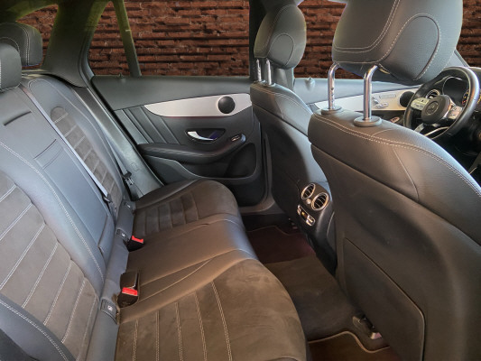 MERCEDES-BENZ GLC 200 AMG Line 4Matic-image-12