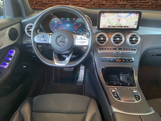 MERCEDES-BENZ GLC 200 AMG Line 4Matic-image-9