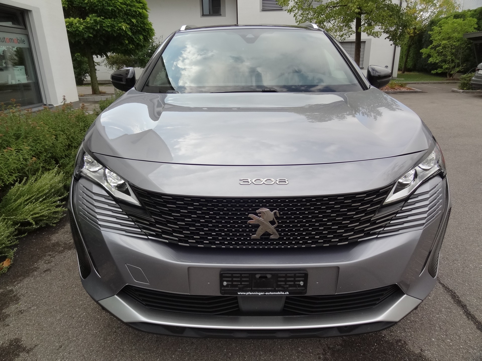 PEUGEOT 3008 1.5 BlueHDi GT EAT8-image-6