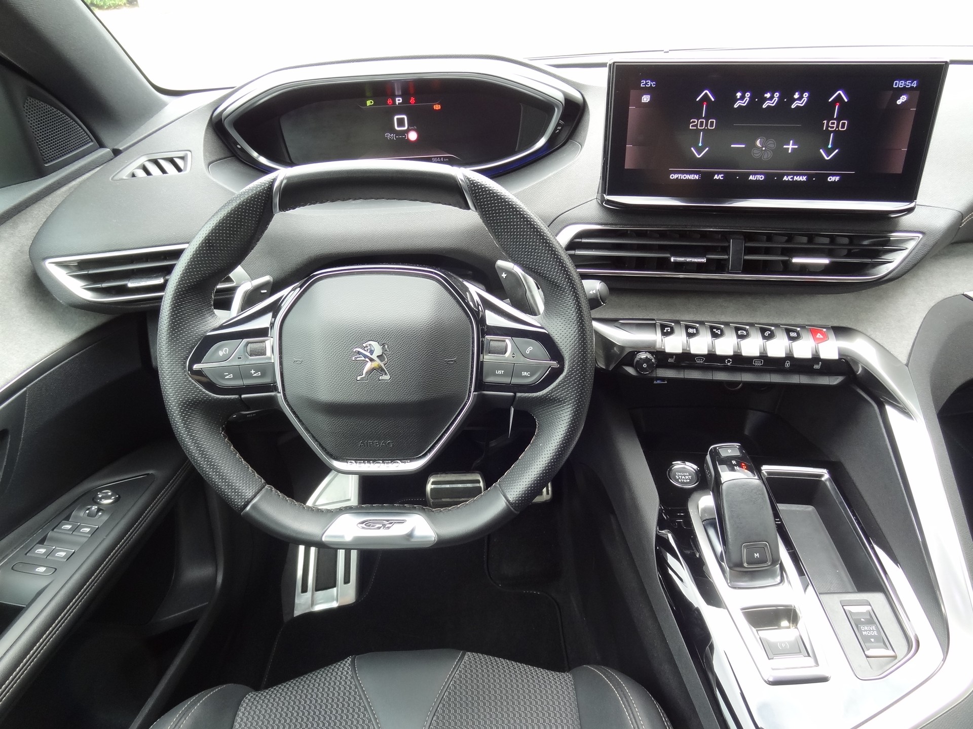 PEUGEOT 3008 1.5 BlueHDi GT EAT8-image-13