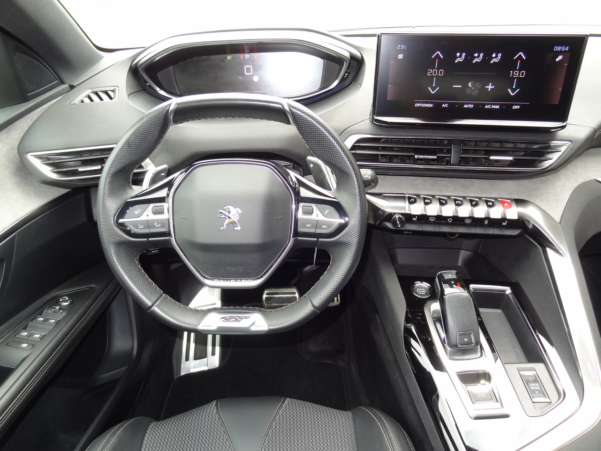 PEUGEOT 3008 1.5 BlueHDi GT EAT8-image-12
