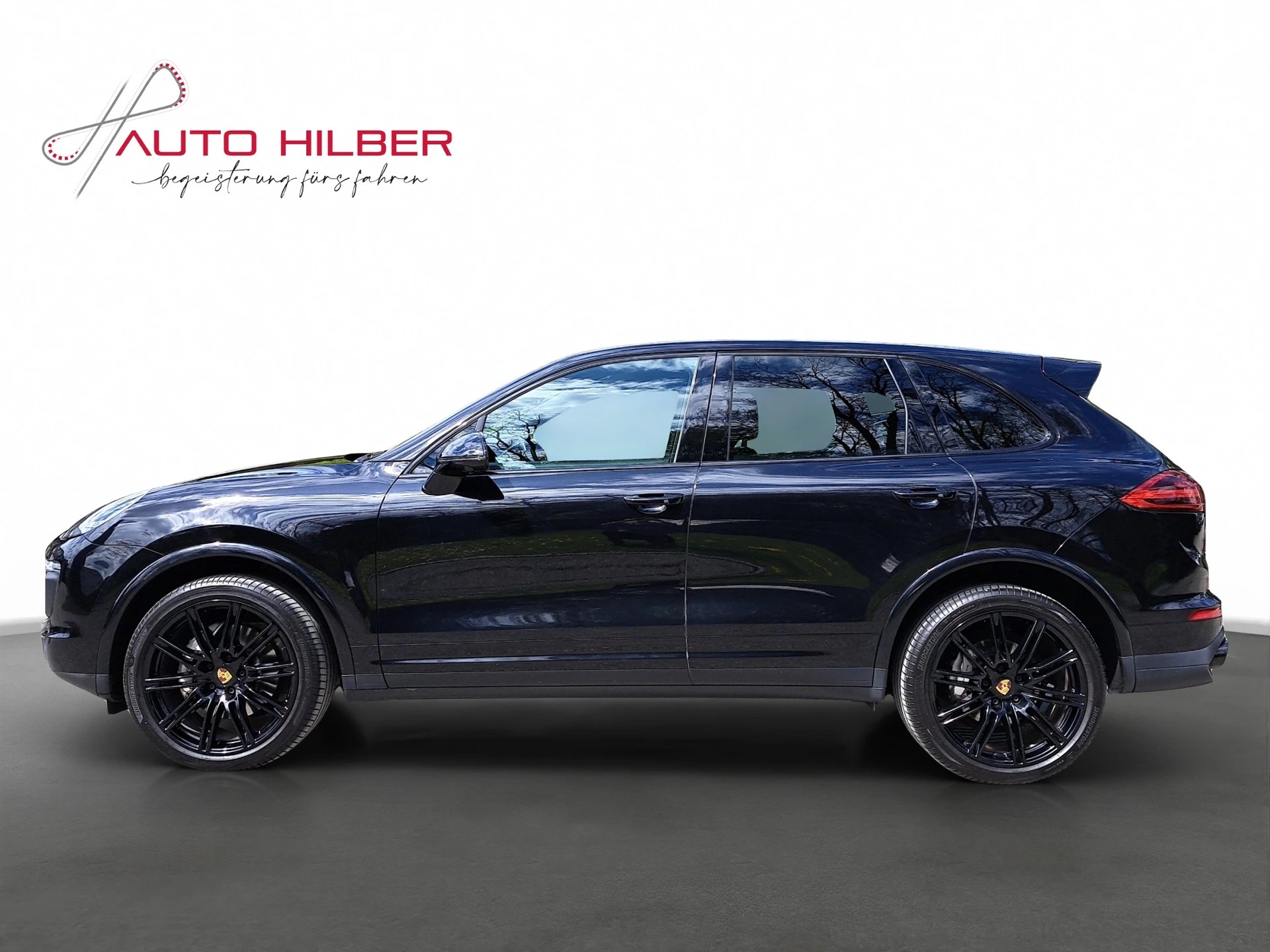 PORSCHE Cayenne S-image-2