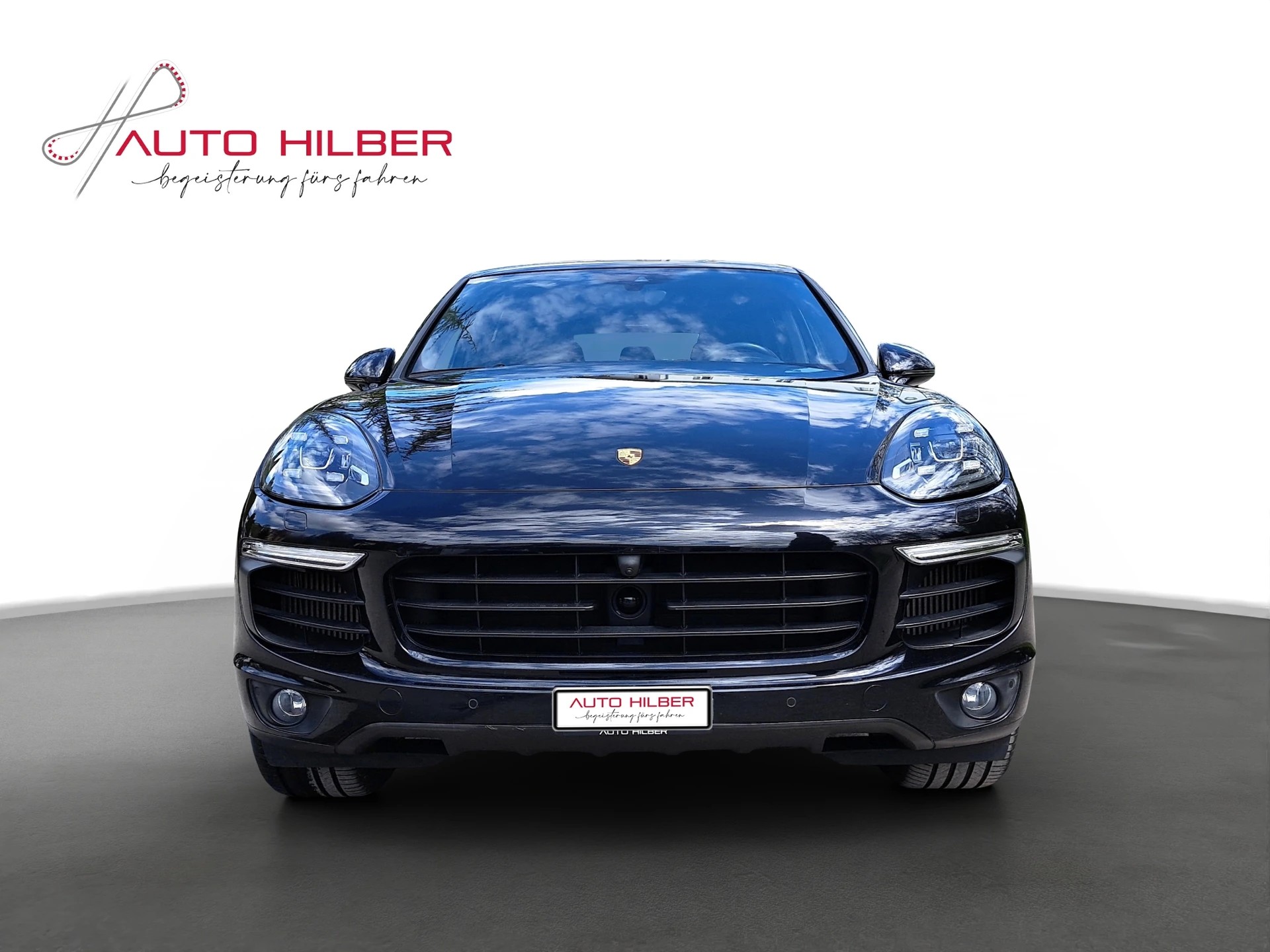 PORSCHE Cayenne S-image-1