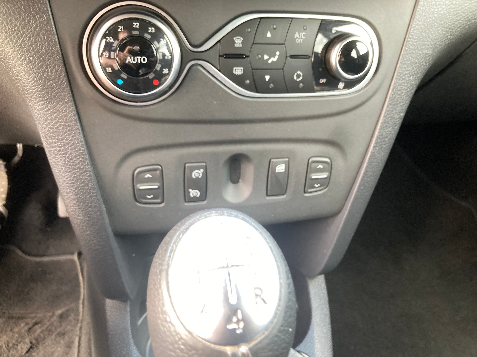 DACIA Sandero Tce 100 Stepway-image-9