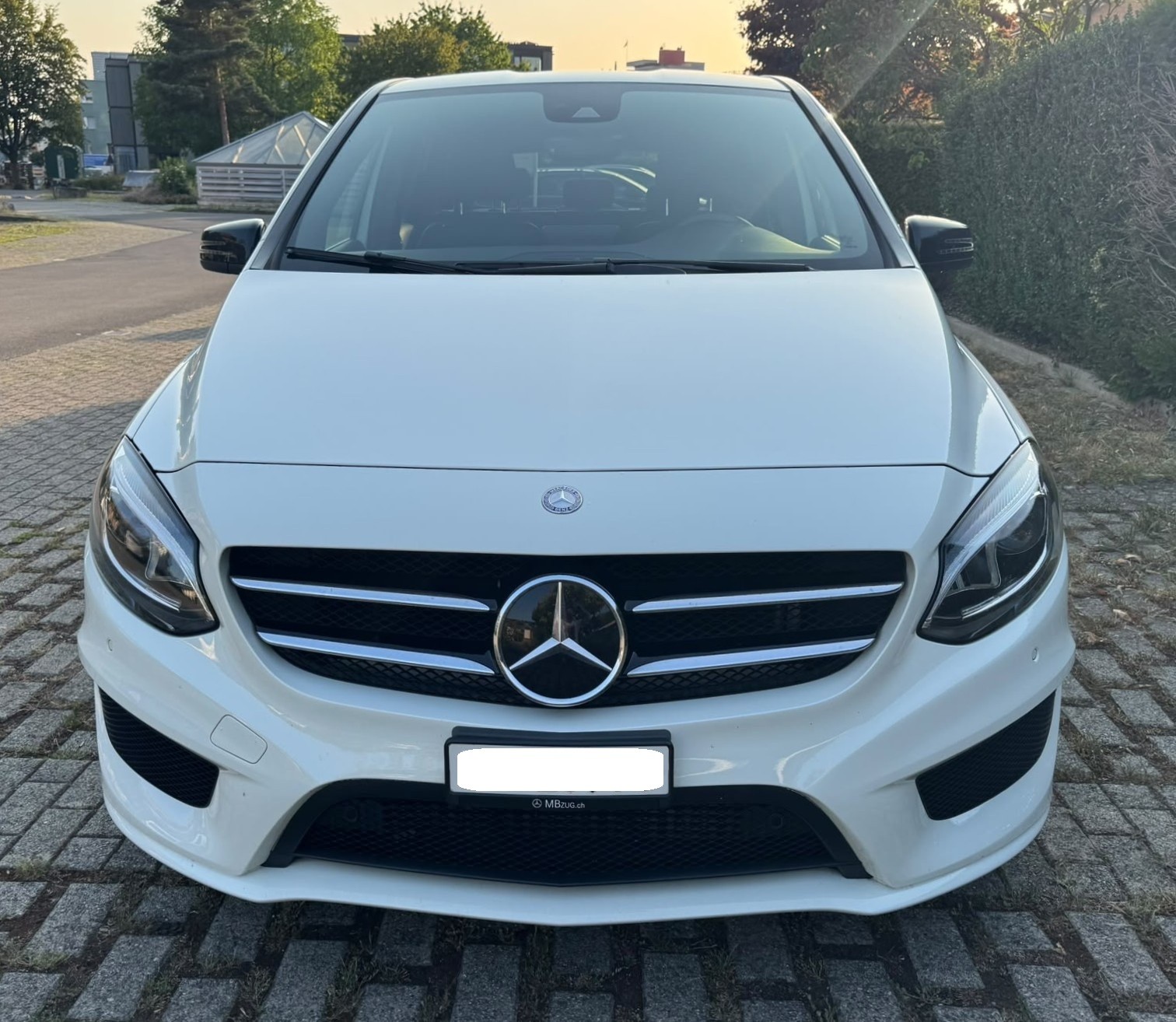 MERCEDES-BENZ B 220 d AMG Line 4m-image-1