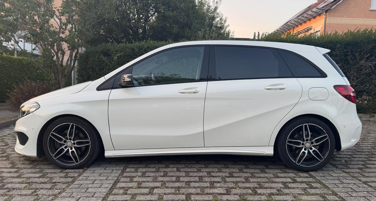 MERCEDES-BENZ B 220 d AMG Line 4m-image-2