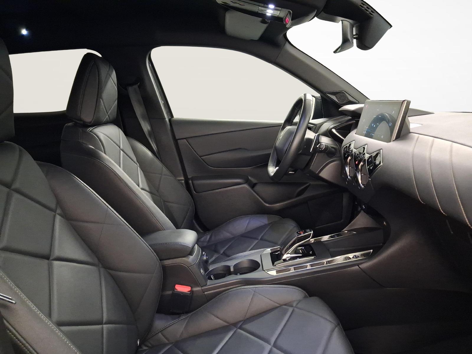 DS AUTOMOBILES 3 Crossback 1.2 PureTech 155 Bastille-image-9