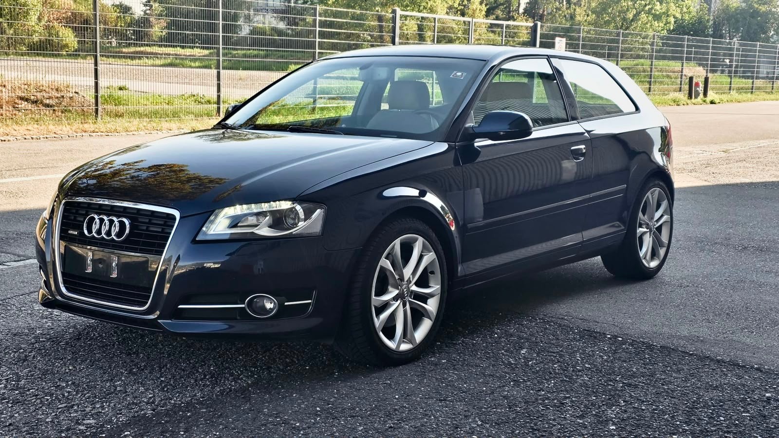 AUDI A3 1.8 TFSI Ambiente quattro-image-2