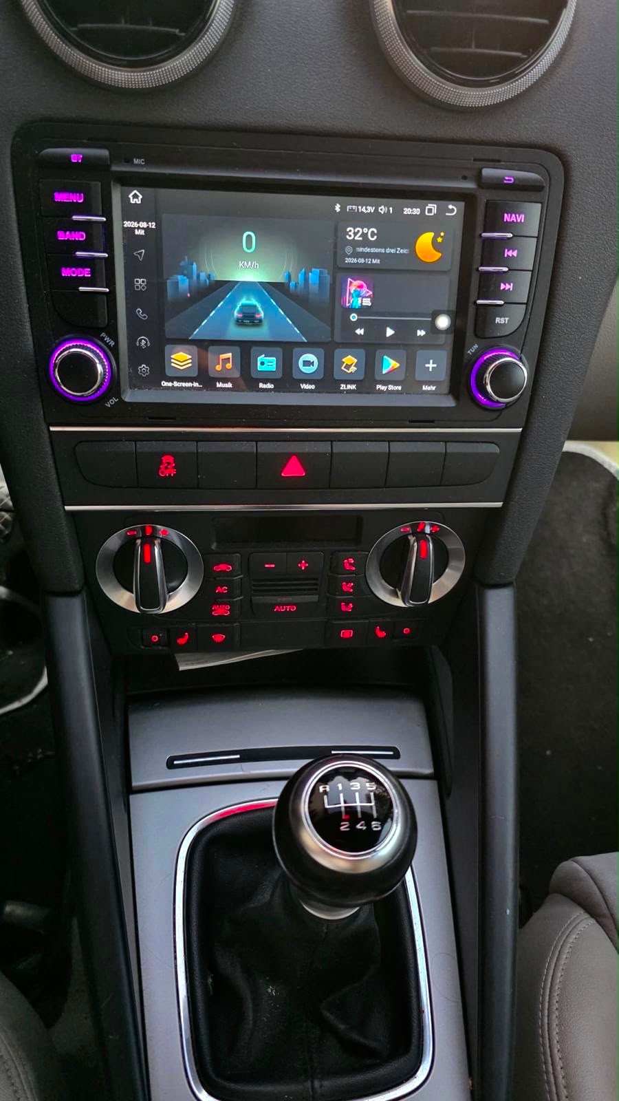 AUDI A3 1.8 TFSI Ambiente quattro-image-12