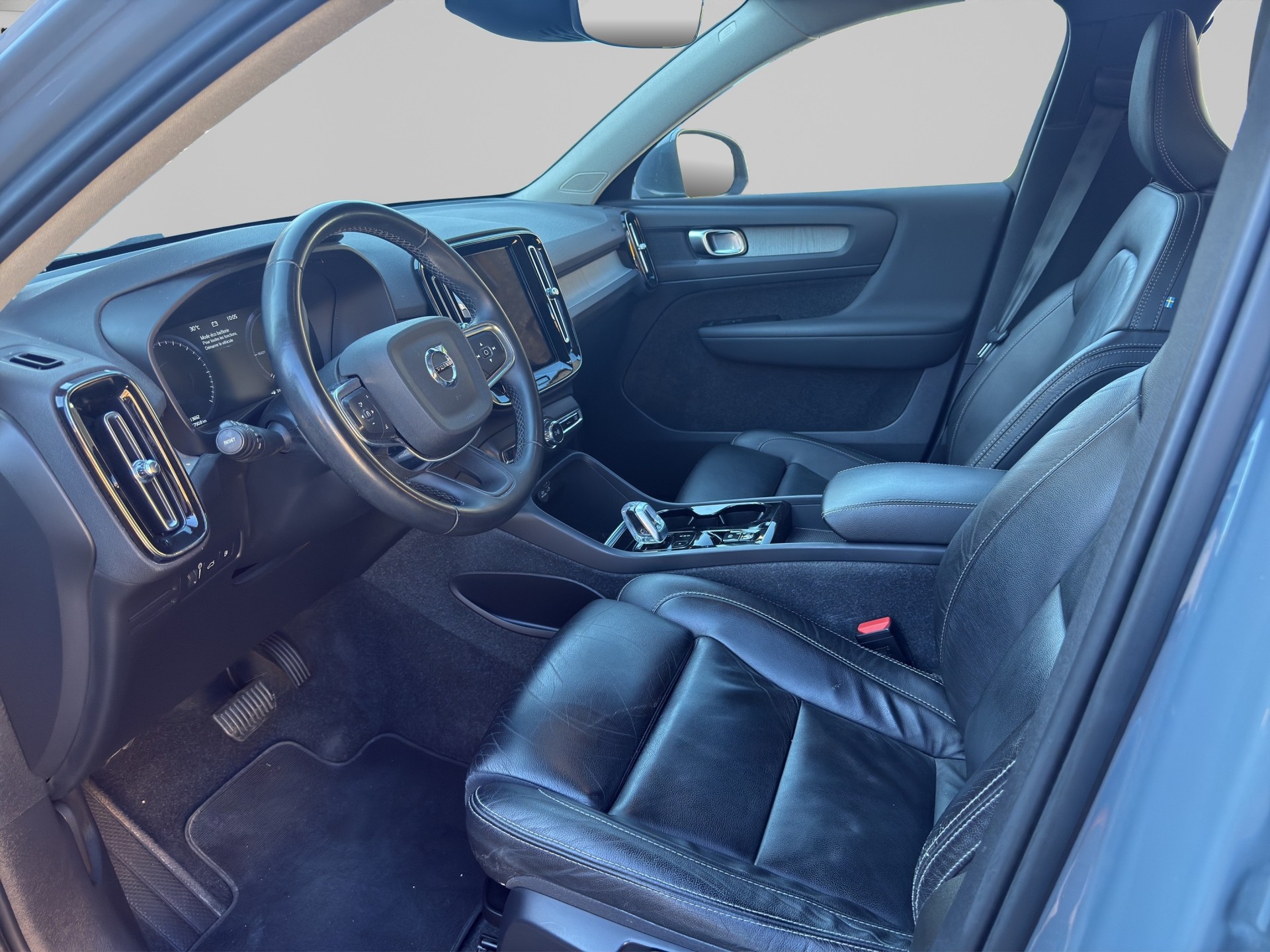 VOLVO XC40 T5 TwE Inscription Expression DCT-image-8