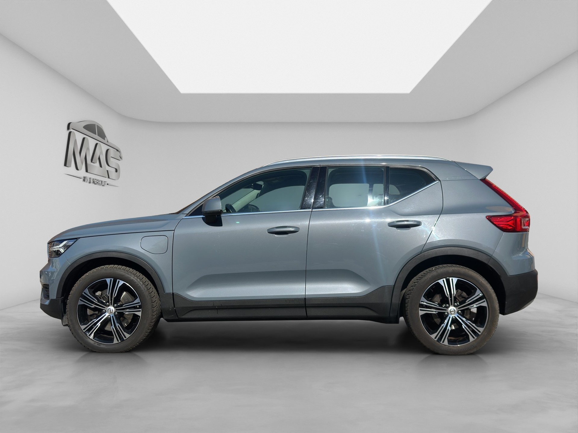 VOLVO XC40 T5 TwE Inscription Expression DCT-image-2
