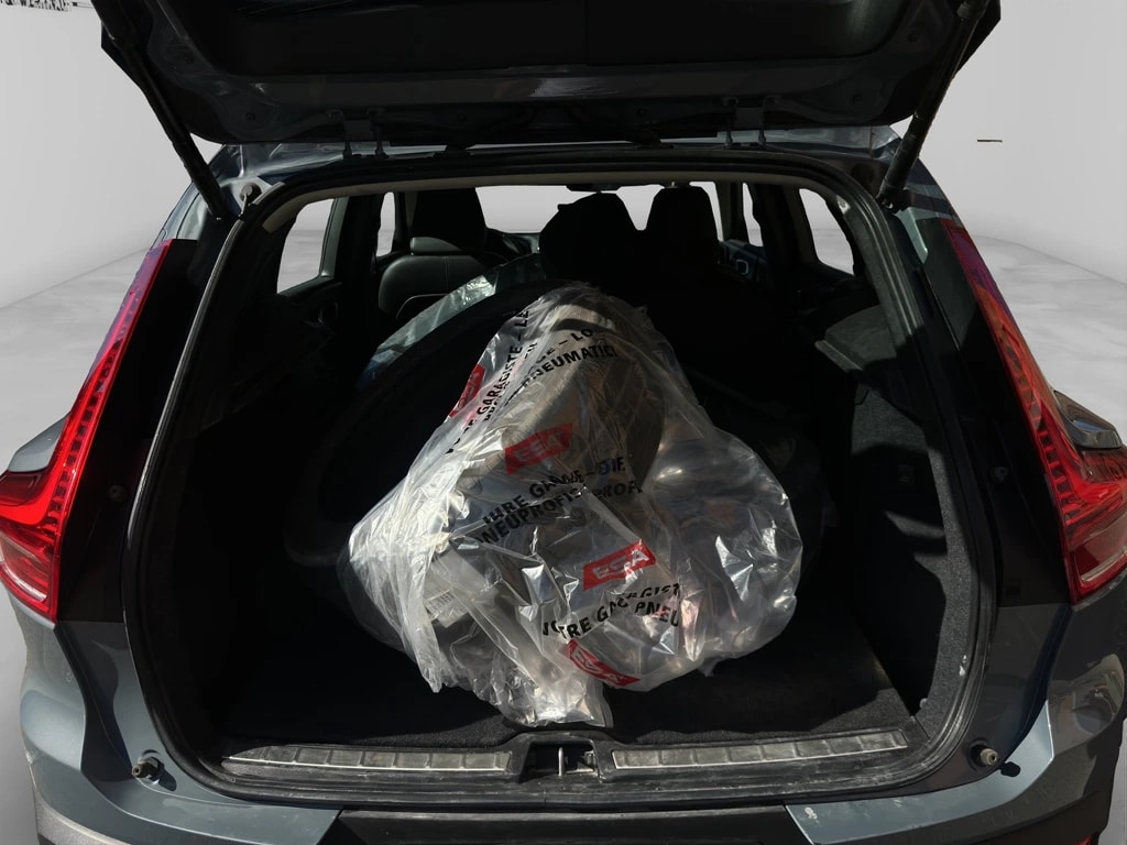 VOLVO XC40 T5 TwE Inscription Expression DCT-image-16