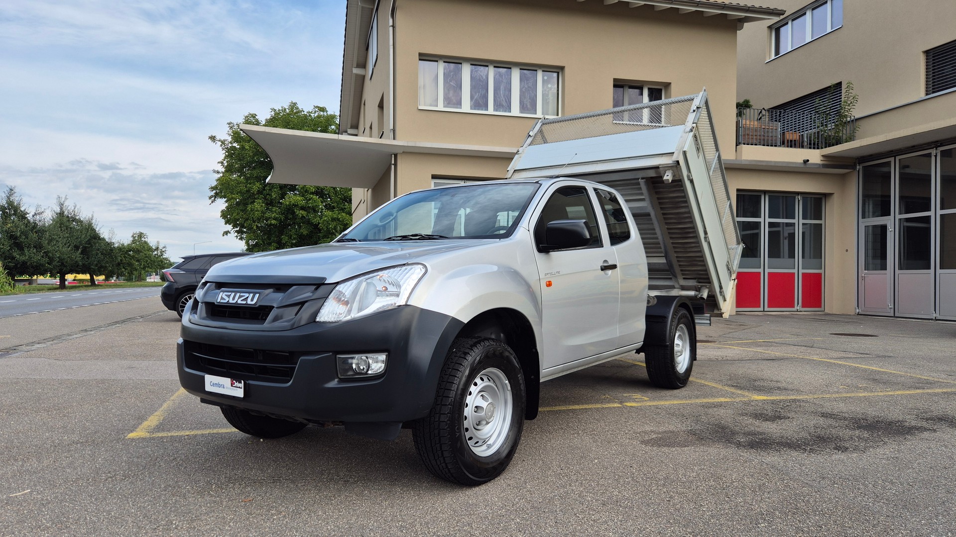 ISUZU D-MAX 2.5 SpaceCab Solar 4x4-image-0