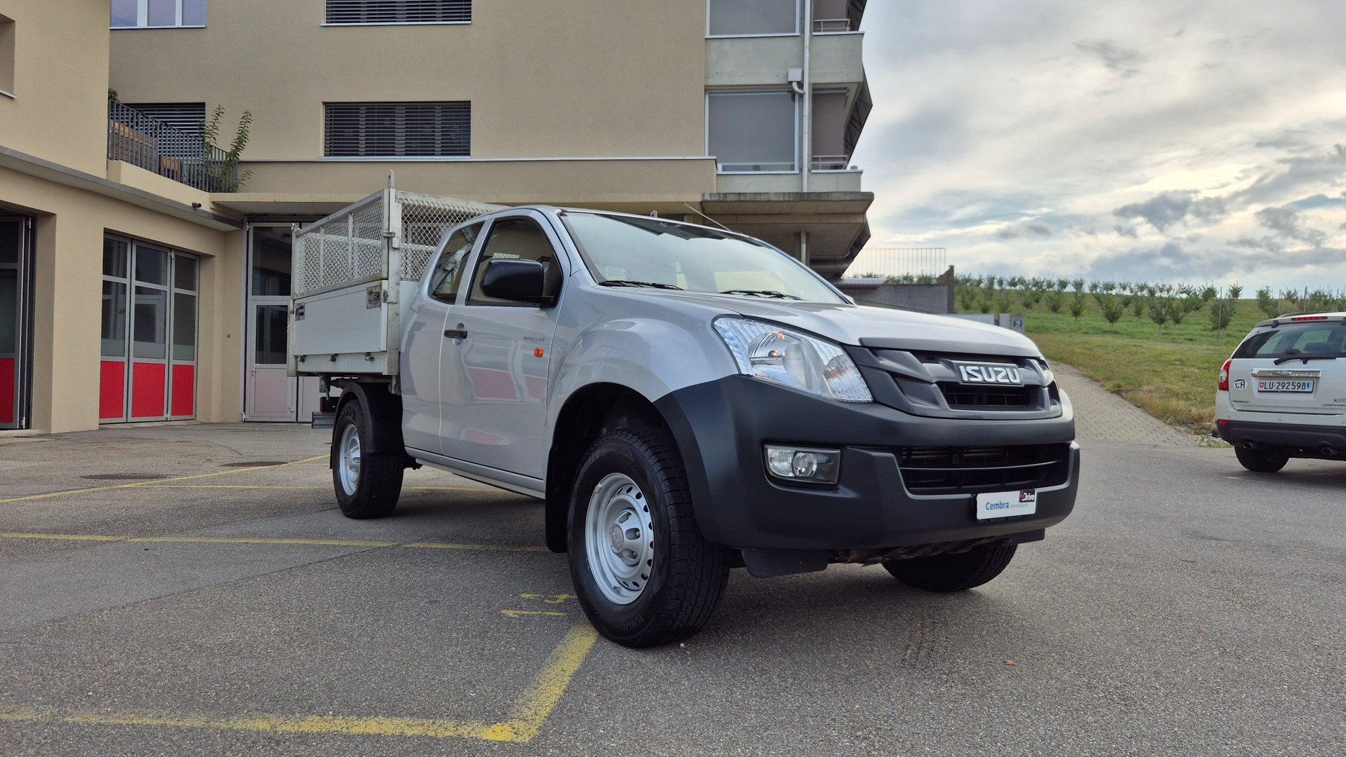 ISUZU D-MAX 2.5 SpaceCab Solar 4x4-image-5