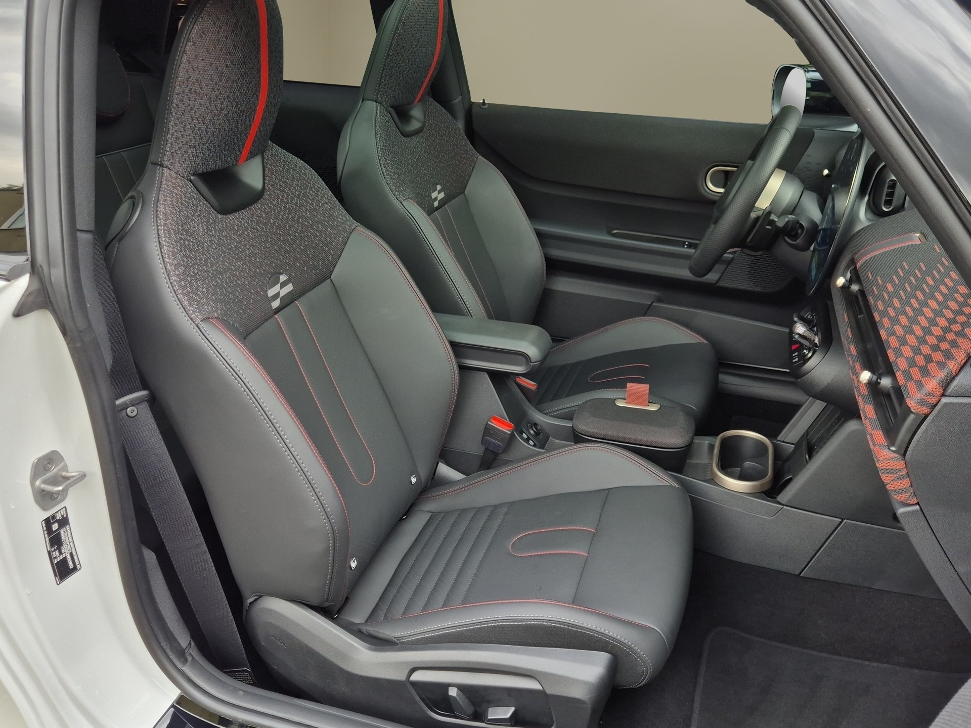 MINI Cooper S DKG-image-16